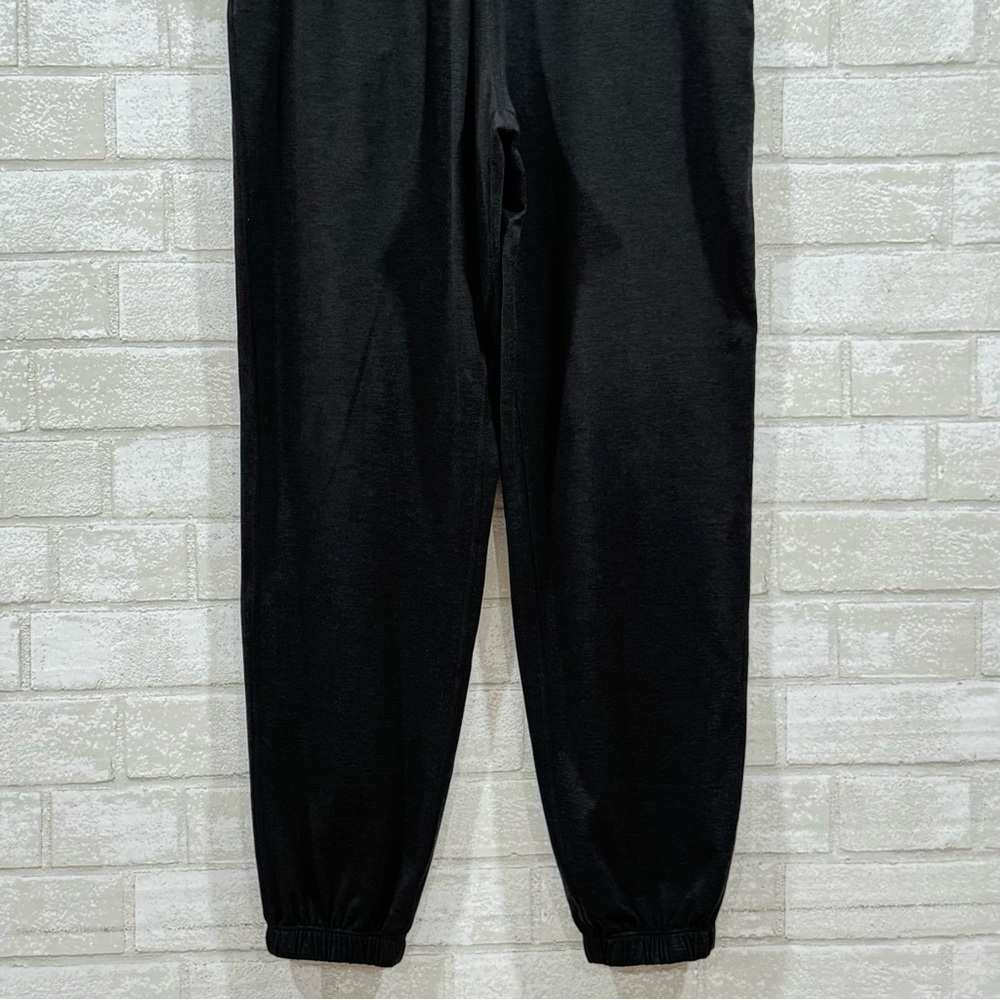 VUORI Boyfriend Women’s Sweatpant - Black Heather - Size - XS - Picture 3 of 8